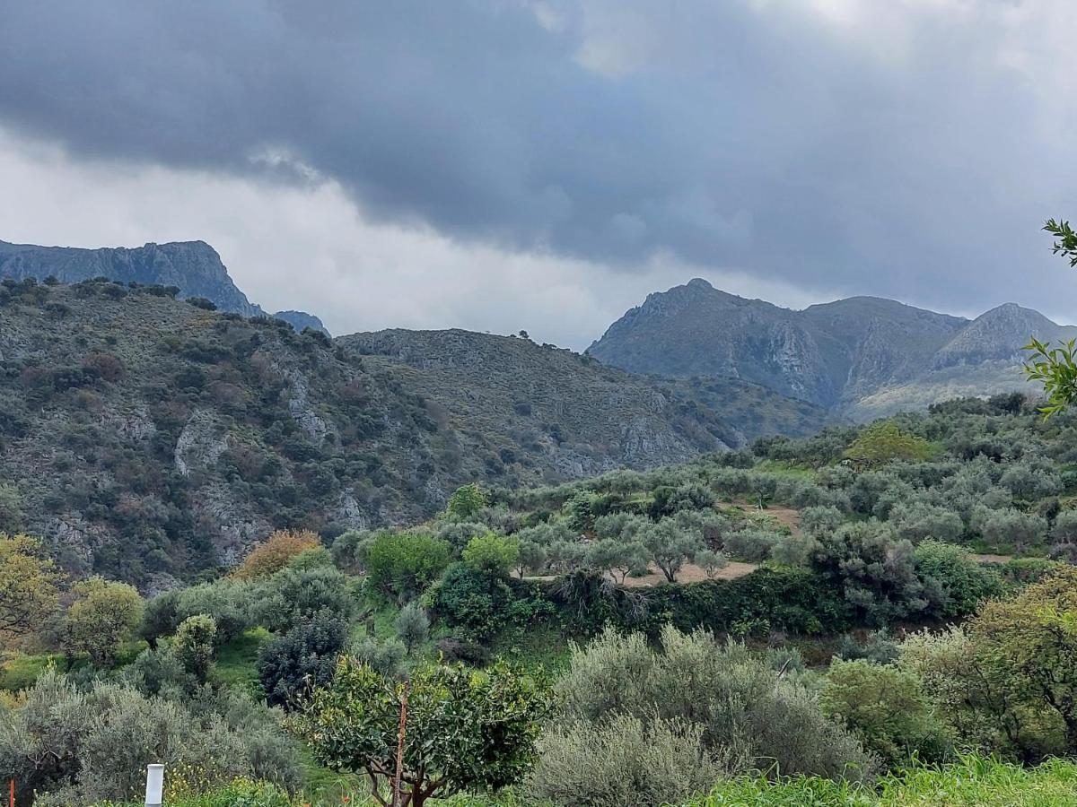 Mouri Village Aikirgiannis 외부 사진